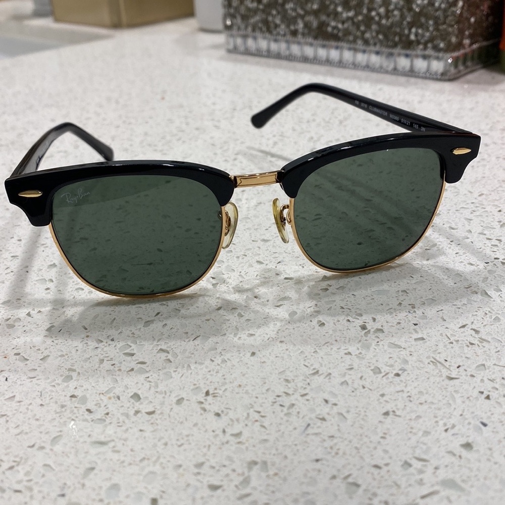 Rayban clubmaster black and gold